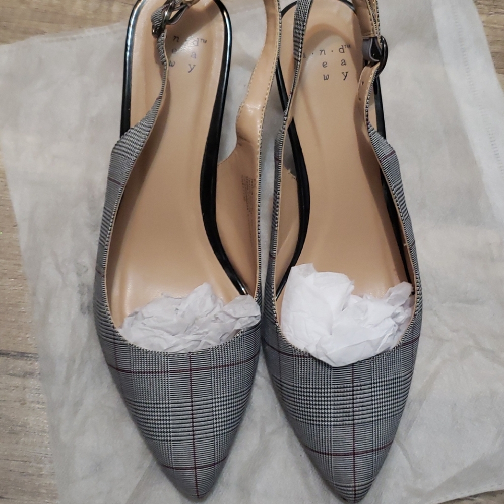 a.n.d ea wy Chunky Gray heels - Picture 5 of 9